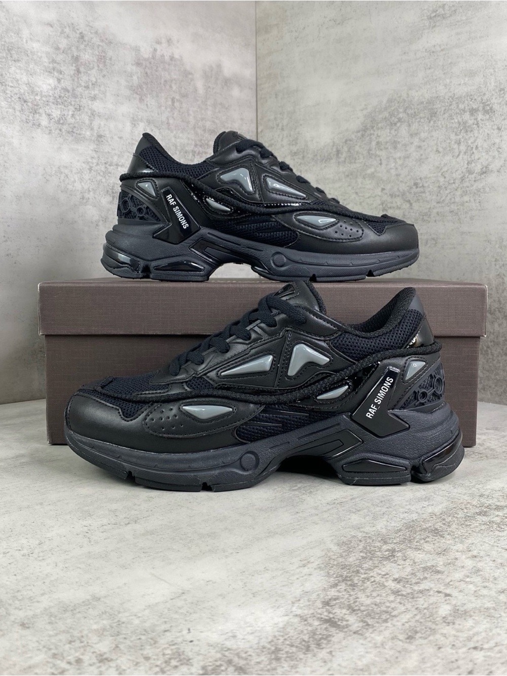 Raf Simons Men's Black Runner Sneaker